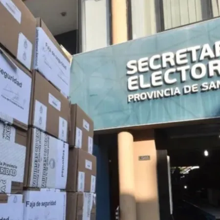 Durante la tarde se inició el recuento definitivo de votos en Santa Fe