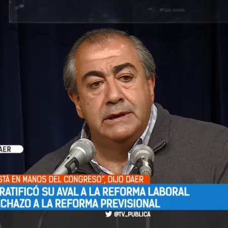 El día que la CGT avaló la reforma laboral de Mauricio Macri: ¿podrá Milei?