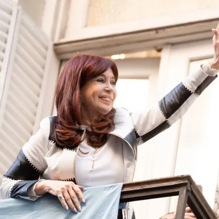 Cristina Kirchner cuestiona a Kicillof por su "error político"