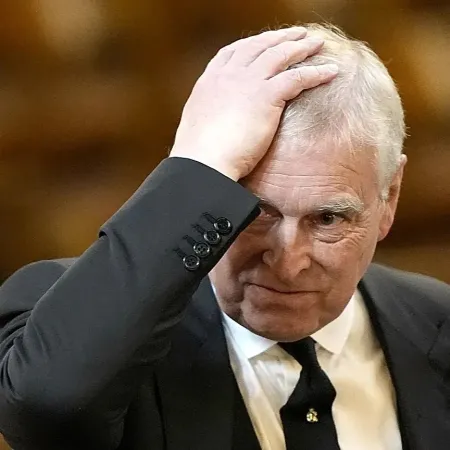 El rey Carlos destituye a Andrés y Guillermo impulsa una nueva era en la monarquía británica