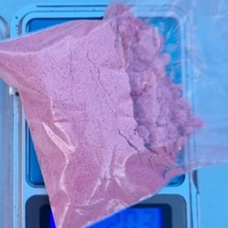 Descubren un narcolaboratorio en Mataderos tras la detención de un dealer en La Carbonilla