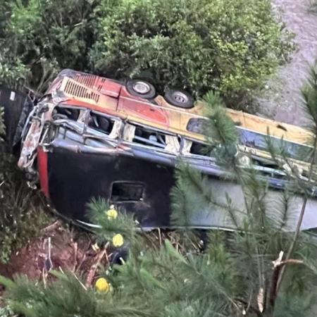 Tragedia en Misiones: ya son nueve las víctimas fatales en el micro que cayó a un arroyo tras un choque
