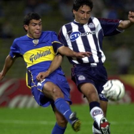 Se cumplen 24 años del debut de Carlos Tevez en Boca