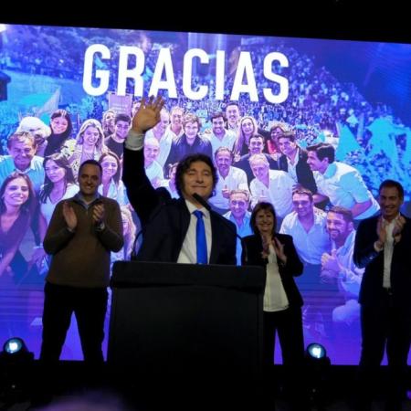 Javier Milei posterga los cambios en su Gabinete mientras crecen las tensiones internas