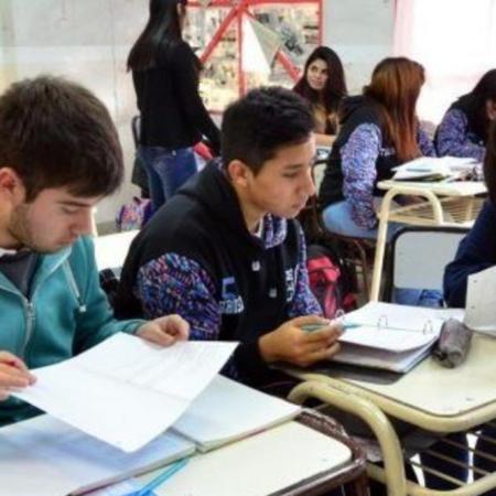 Informe educativo: la brecha en secundaria que persiste en Argentina