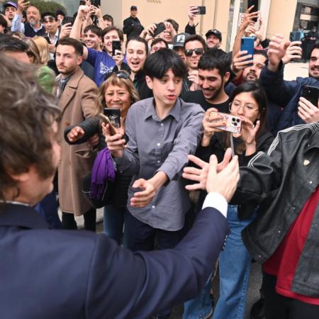 Milei saldrá a recorrer el interior del país y buscará una nueva foto con Donald Trump