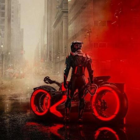 Aceptable: Tron Ares no tiene nada nuevo para contar, pero su banda sonora la salva