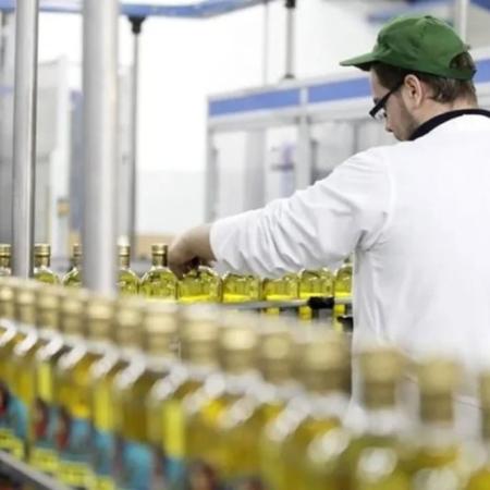 Trabajo dictó conciliación obligatoria y frenó una huelga de los trabajadores aceiteros