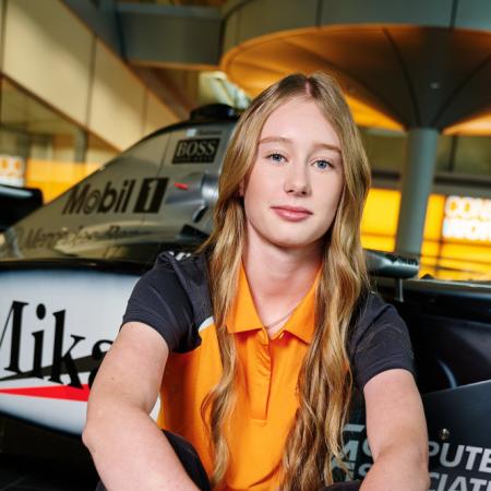 Ella Häkkinen: la joven que sigue los pasos de su padre en la Fórmula 1 con McLaren