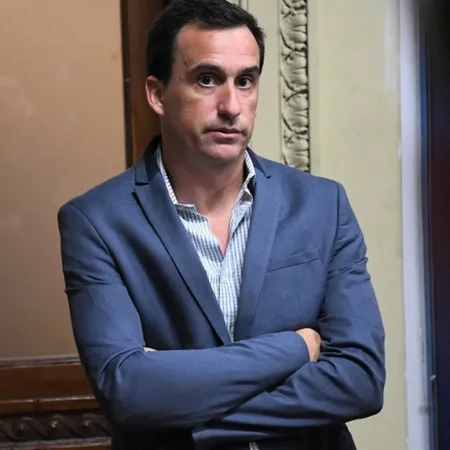 Javier Lanari reemplaza a Adorni y crece el poder del área de Comunicación