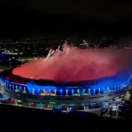 Una de cal y una de arena: Milito le renovó a Costas pero pierde el Cilindro por tres fechas