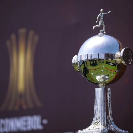 La CONMEBOL analiza jugar finales de Copa Libertadores fuera de Sudamérica