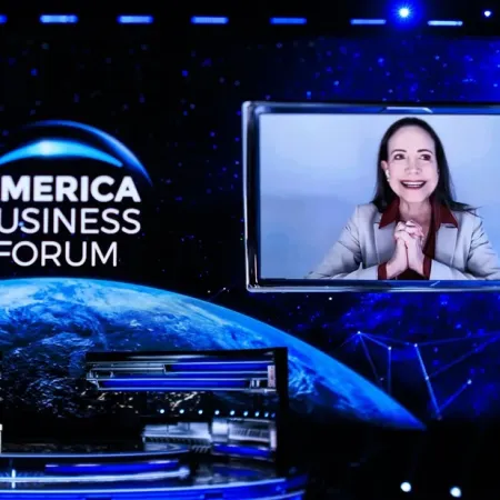 ¿Cómo impactó el discurso de Machado en el America Business Forum 2025?