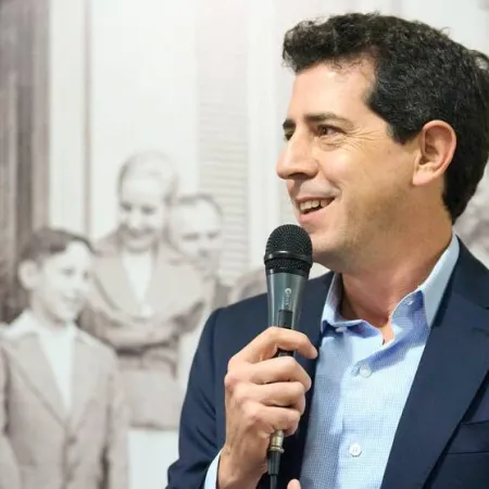 Wado De Pedro volvió a desafiar a Milei por los acuerdos con EE.UU