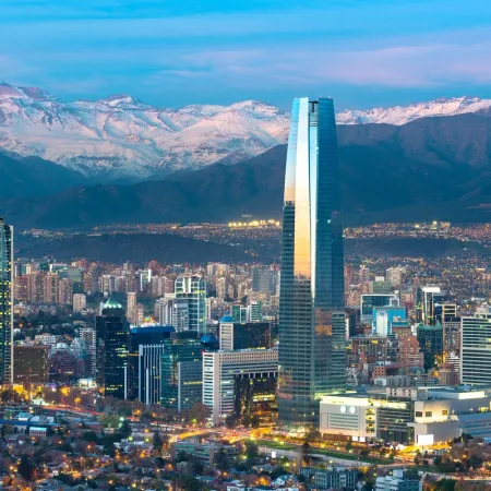 Megaproyectos en Costa Rica y Chile: inversión millonaria que enfrenta dudas