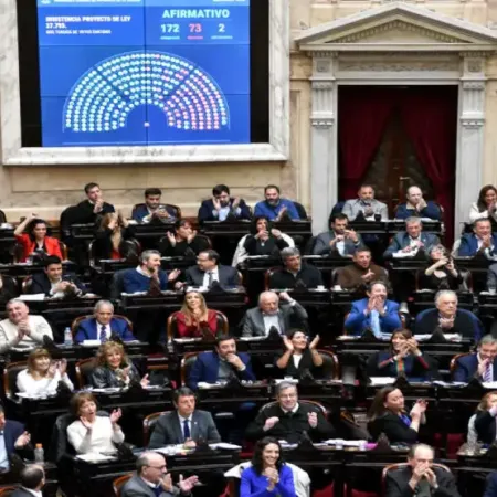 La Libertad Avanza busca consolidar la Cámara baja mientras el peronismo intenta contener tensiones internas