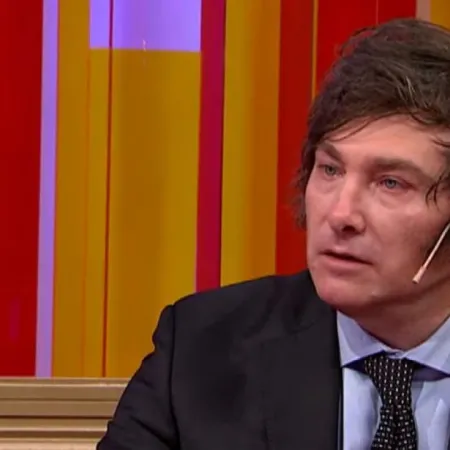 Javier Milei cerró octubre con su mejor imagen digital del año, según un informe