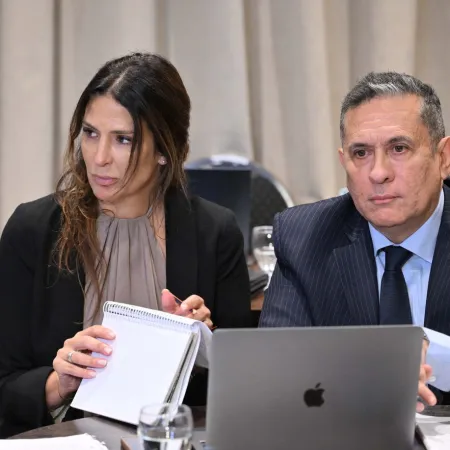 El jury a la jueza Makintach se reanuda después del corte de luz: declaran Jana y Burlando