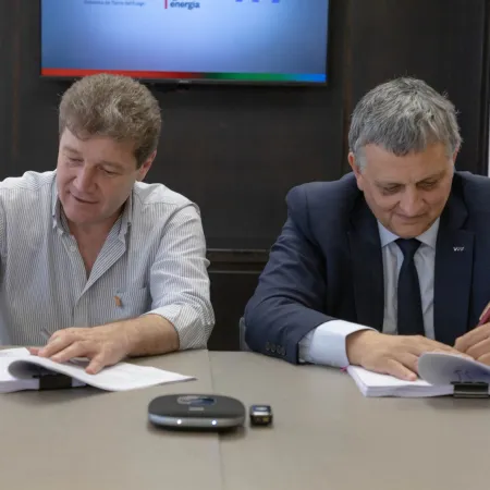 Tierra del Fuego selló un acuerdo histórico con YPF: "Un antes y un después"