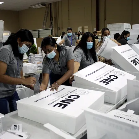 ¿Transparencia o fraude? Los desafíos de las elecciones en Honduras y Guatemala