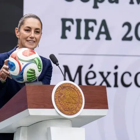 México: Claudia Sheinbaum presentó su propio logo por fuera de FIFA para el Mundial 2026