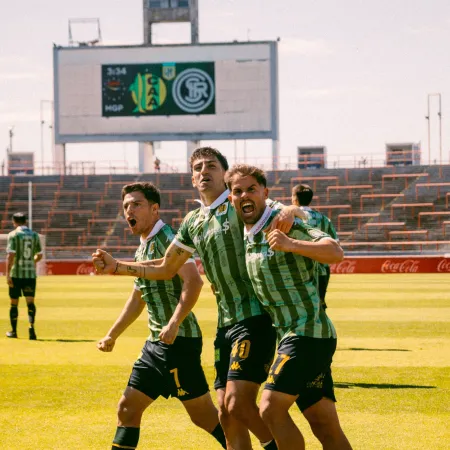 Aldosivi, San Martín de San Juan y Godoy Cruz se juegan el descenso