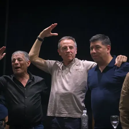 La CGT advierte al Gobierno que “si no nos llaman, chocarán contra la pared”