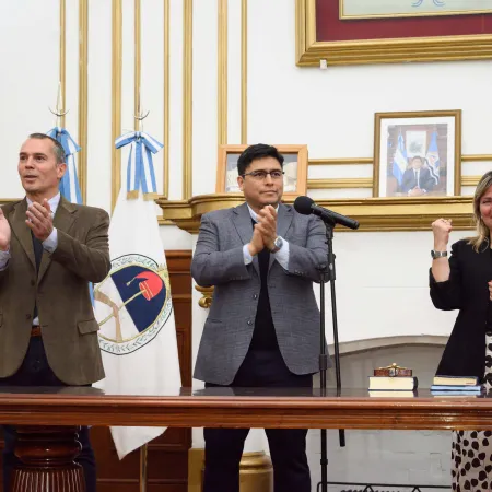 Volantazo de Vidal tras el cachetazo electoral y el posible regreso K a Santa Cruz