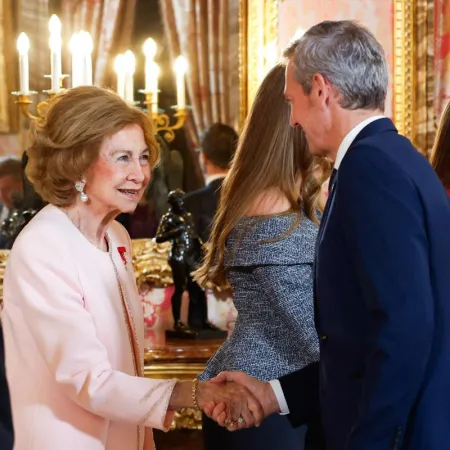 Sofía recibe el Toisón de Oro y Felipe VI refuerza el rol de la Corona en la democracia