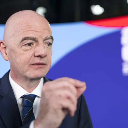 FIFA y el Fondo Saudí para el Desarrollo impulsarán la infraestructura deportiva