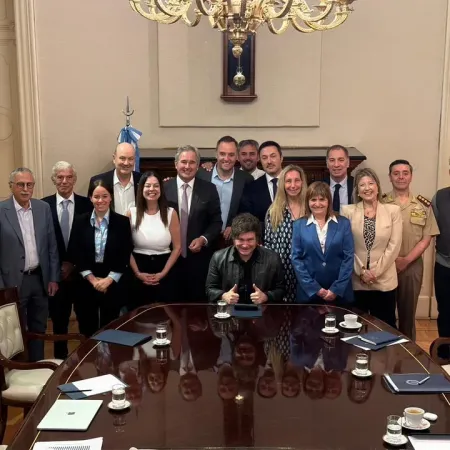 Milei planta equipo y dibuja la táctica para "la final" por el Presupuesto 2026