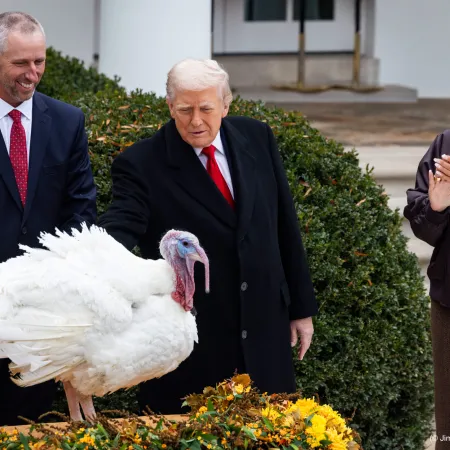 Hoy en el Día de Acción de Gracias, el indulto del pavo reafirma una tradición que une a Estados Unidos
