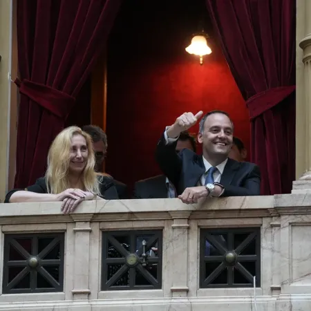 Karina Milei y Adorni acompañaron la jura de Bullrich sin invitación formal