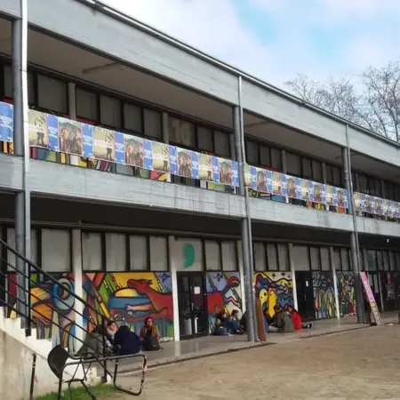 La Facultad de Artes de la UNLP suspendió actividades y evacuó por graves amenazas