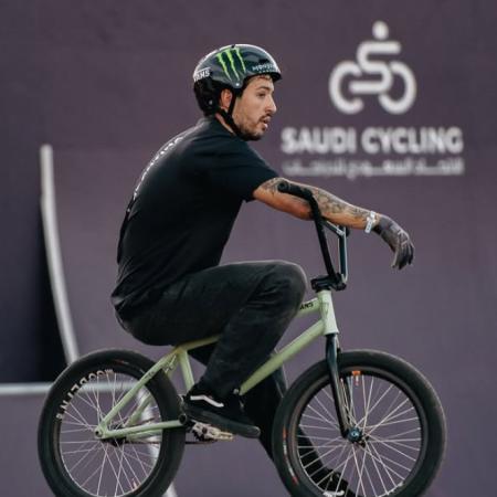 Maligno Torres busca el título mundial en Arabia Saudita