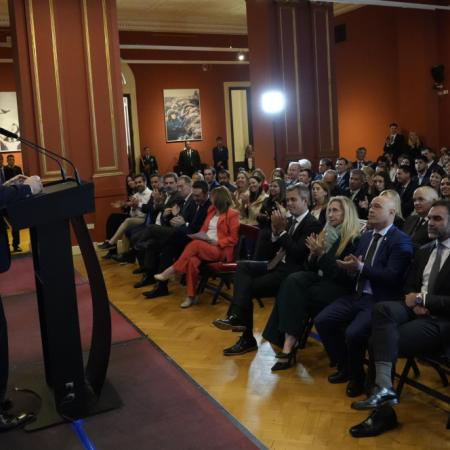 Milei reunió a legisladores de LLA y el PRO para definir la nueva agenda parlamentaria