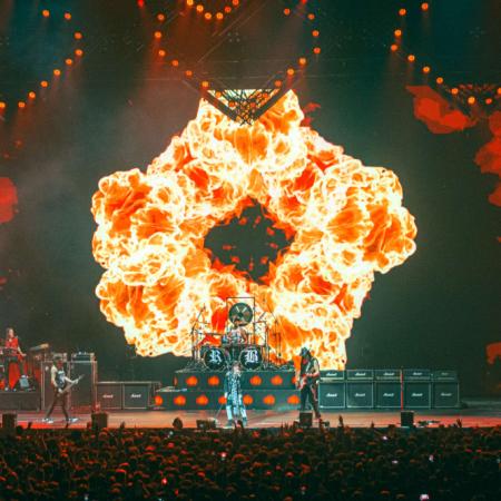 Rata Blanca hizo vibrar a un Movistar Arena repleto