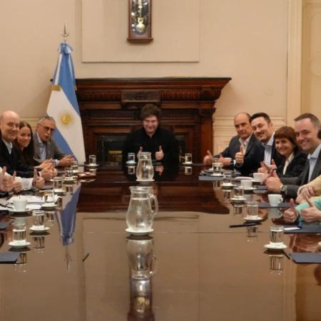 Milei relanza su gestión con reunión de gabinete y caras nuevas