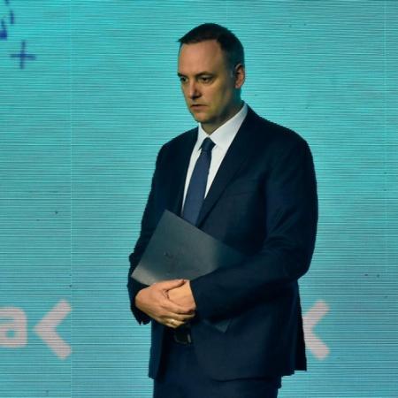 El ministro Adorni explicó su controversial decisión de dejar la Legislatura porteña