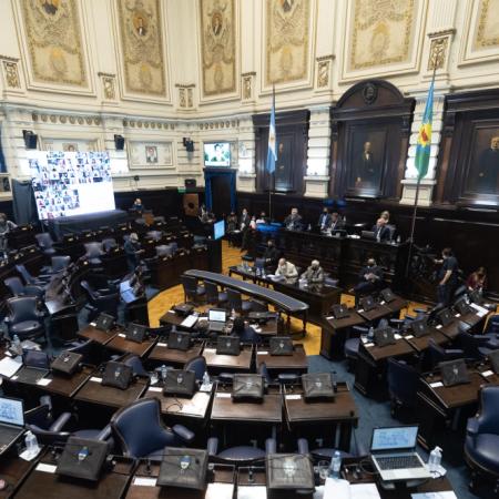 "La provincia de Buenos Aires no necesita más cargos ni más gasto político"