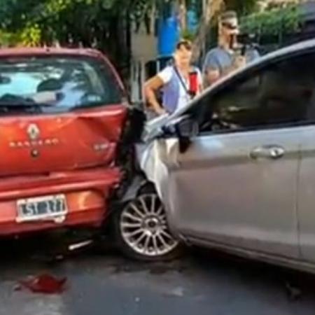 Palermo: manejó alcoholizado, chocó autos estacionados y se atrincheró más de dos horas en su vehículo