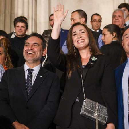 La vicepresidenta reaparece en el Senado con un mensaje conciliador