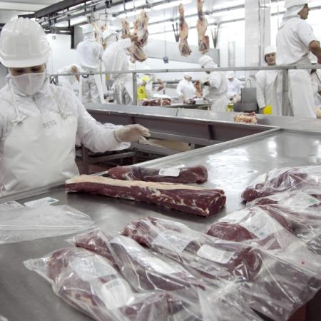 Estados Unidos abre su mercado de carne vacuna, pero FIFRA alertó por crisis en los frigoríficos