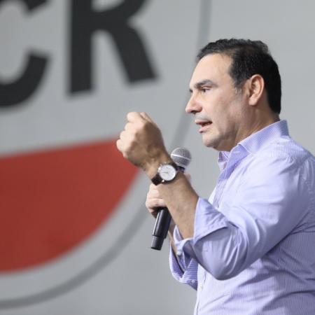 UCR en transición: quién sucederá a Lousteau y qué quiere cada bando