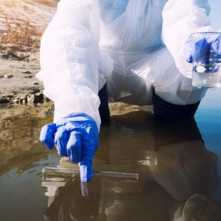 La Universidad de Rosario advierte sobre el consumo de agua con arsénico en Argentina