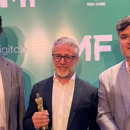 Discovery celebra el triunfo de Menem Jr. en los Martín Fierro