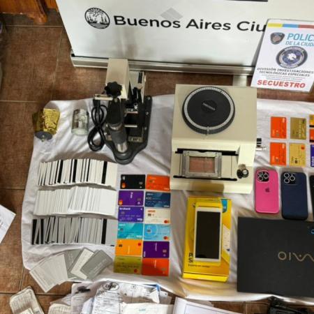 Ituzaingó: desbaratan banda que creó una "usina clonadora de tarjetas”