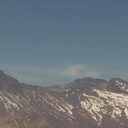 Mendoza: emiten alerta amarilla por emanaciones de cenizas del volcán Planchón-Peteroa