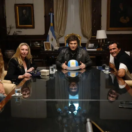 Milei recibió a Adolfo Cambiaso tras la polémica suspensión del Abierto de Polo