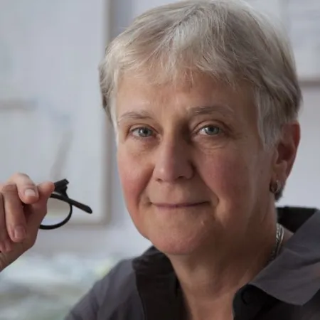 Verónica Jaffé y Rafael Cadenas: ¿cómo transforman la poesía venezolana?